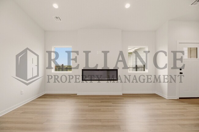 Building Photo - 202 N Gowen St