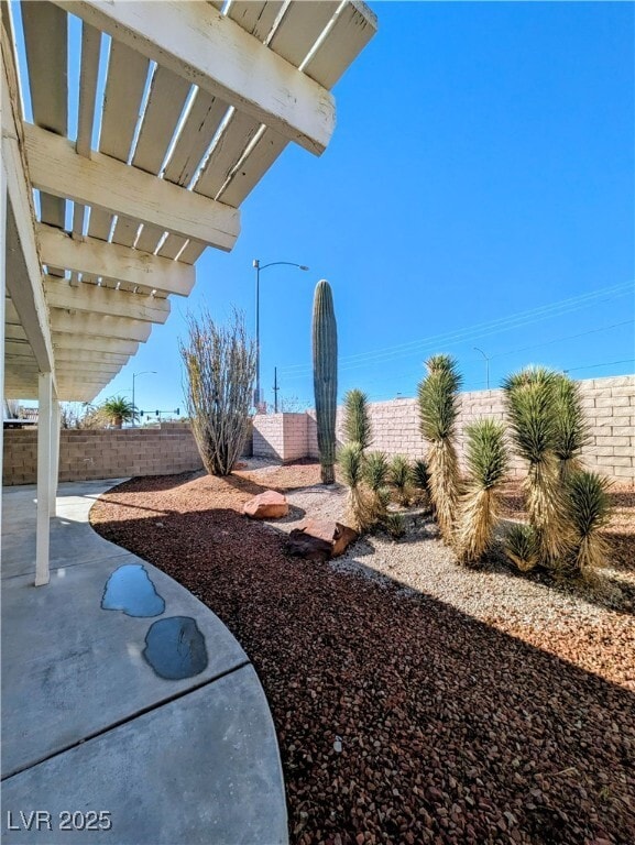 Building Photo - 4459 Anatone Dr