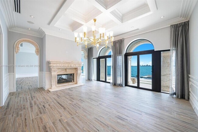 Building Photo - 1331 Bay Terrace