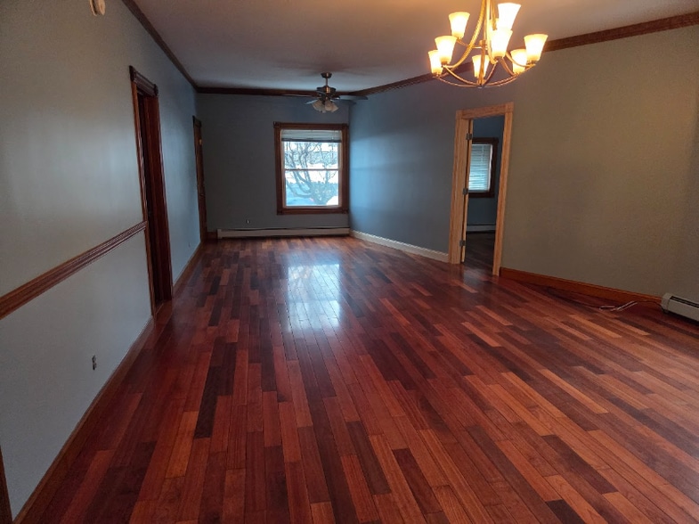 Building Photo - 163 Prospect St