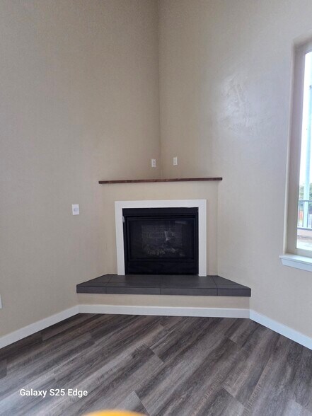 Building Photo - 4050 N US Highway 101