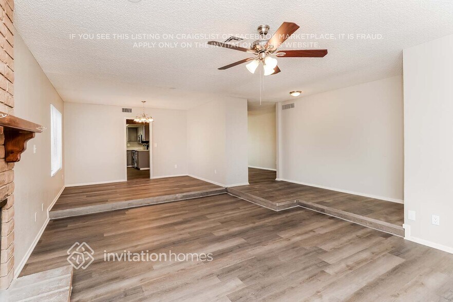 Building Photo - 1721 E 8th St