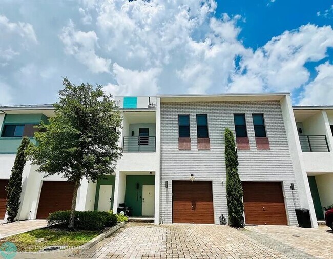 Building Photo - 4385 NW 9th St.