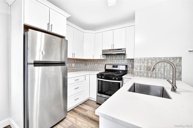 Building Photo - 48 S Mill St