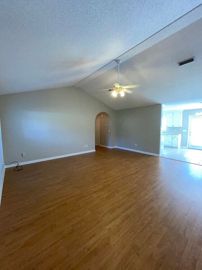 Building Photo - Wood Creek Subdivision!