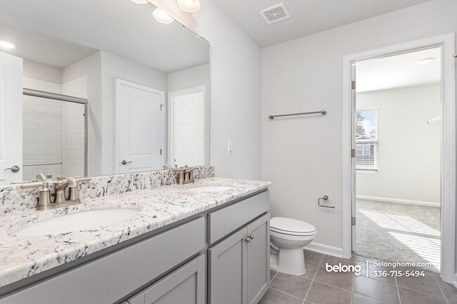 Building Photo - 1425 Rhodes Pond St