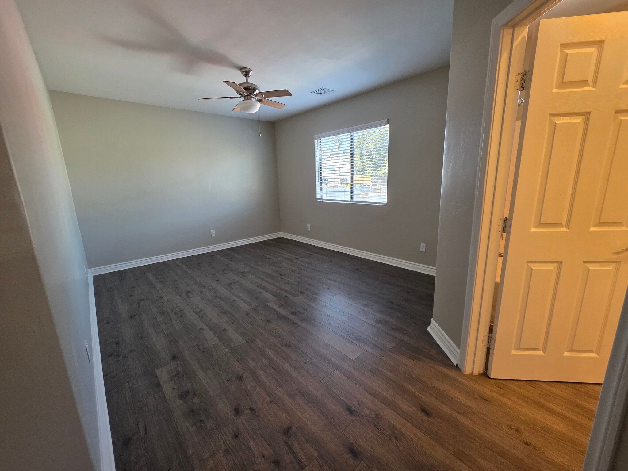 Building Photo - 2404 Morningside St