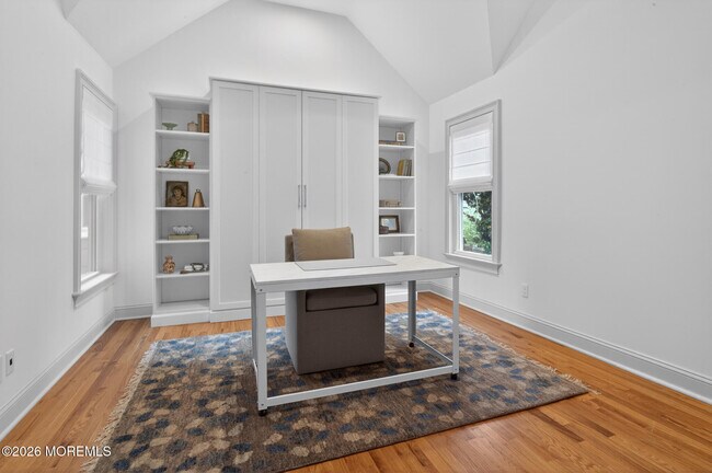 Building Photo - 142 Heck Ave