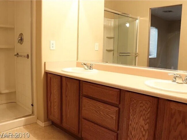 Building Photo - 8928 W Marmo Ave