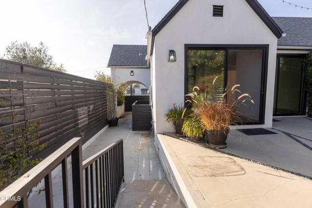 Building Photo - 5150 Loleta Ave