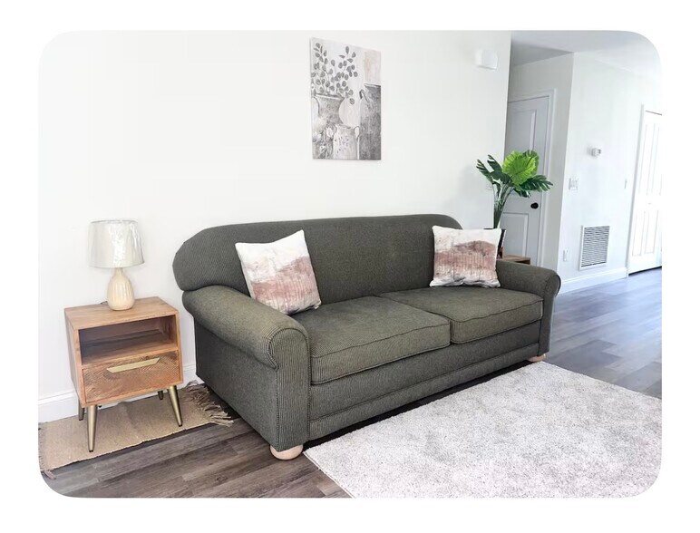 Building Photo - 16292 SW 30th Ter