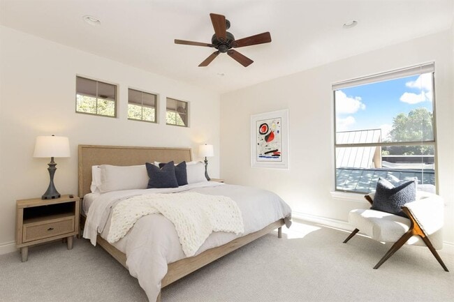 Building Photo - 3113 Ski Shores Terrace