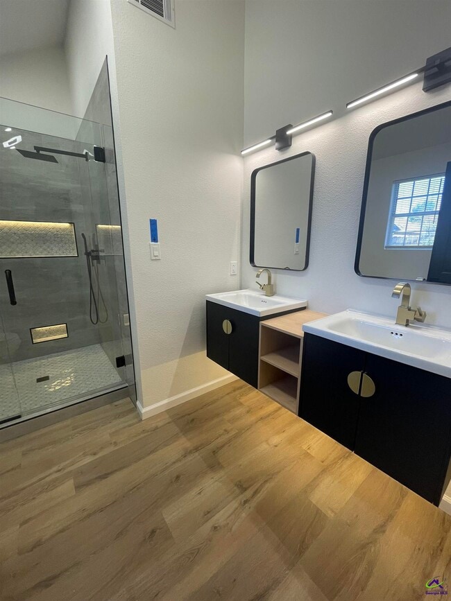 Building Photo - 101 Shamrock Ct