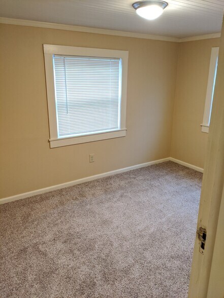 Building Photo - 4562 NE Cully Blvd