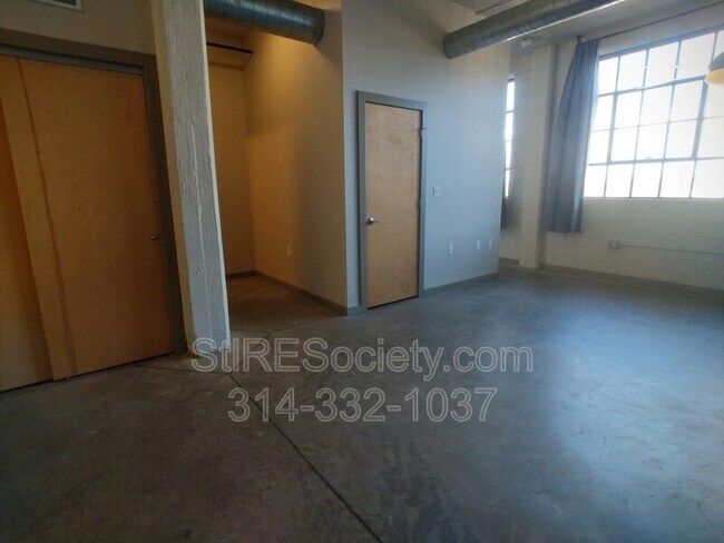 Building Photo - 8125 Michigan Ave