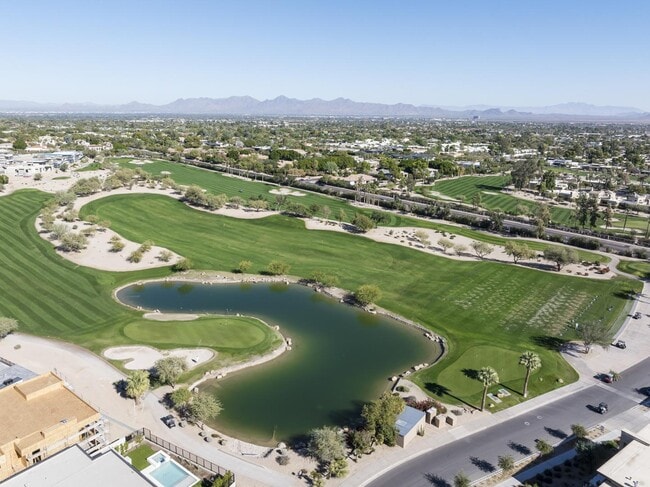 Building Photo - 4849 N Camelback Rdg Dr