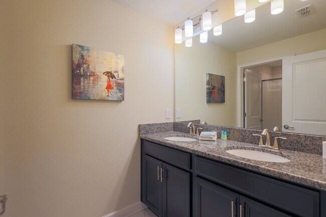 Building Photo - 3062 Gatsby St