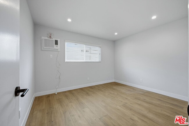 Building Photo - 1738 Colby Ave