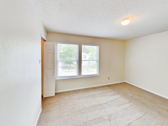 Building Photo - 2326 Collins Way