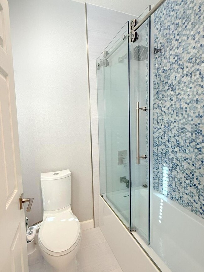 Building Photo - Beautifully Remodeled Modern Home In Wests...