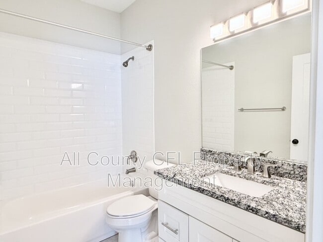 Building Photo - 2408 Corrine Dr