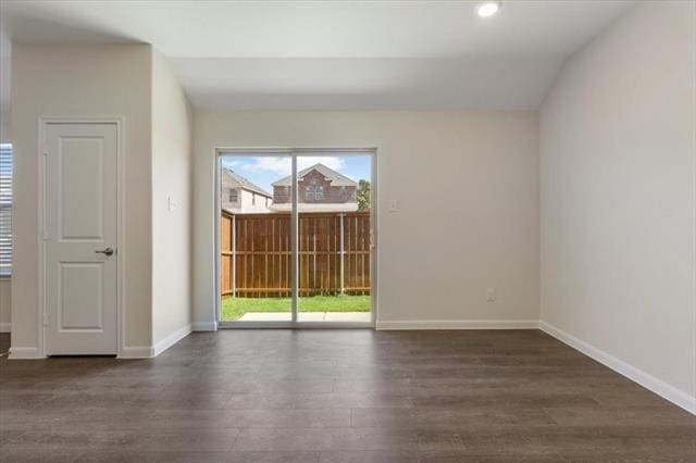 Building Photo - 3901 Oak Crk Cir