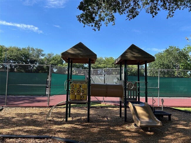 Building Photo - 2802 Grants River Cir