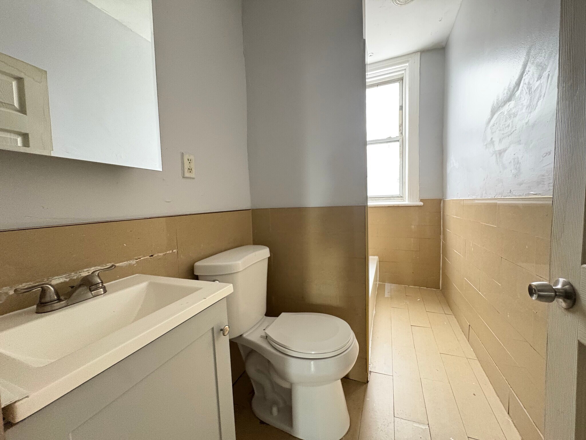 Building Photo - 473 Ocean Ave