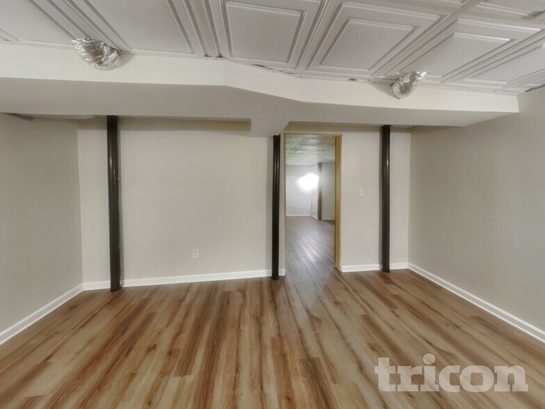 Building Photo - 325 Cypress Ln