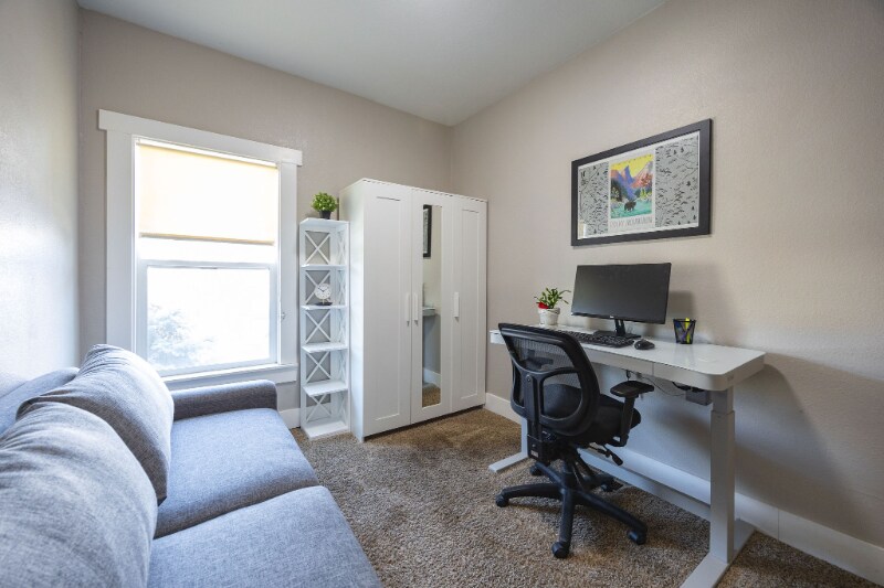 Building Photo - 821 Inca St