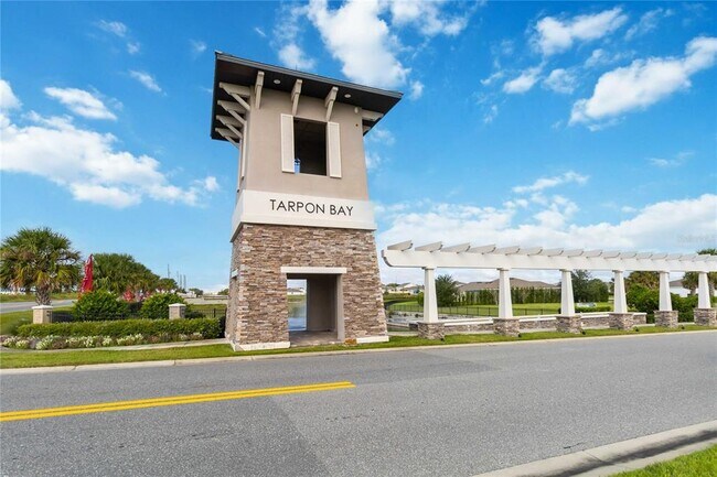 Building Photo - 210 Tarpon Bay Blvd