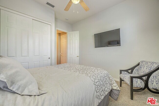 Building Photo - 23810 Bayview Ct