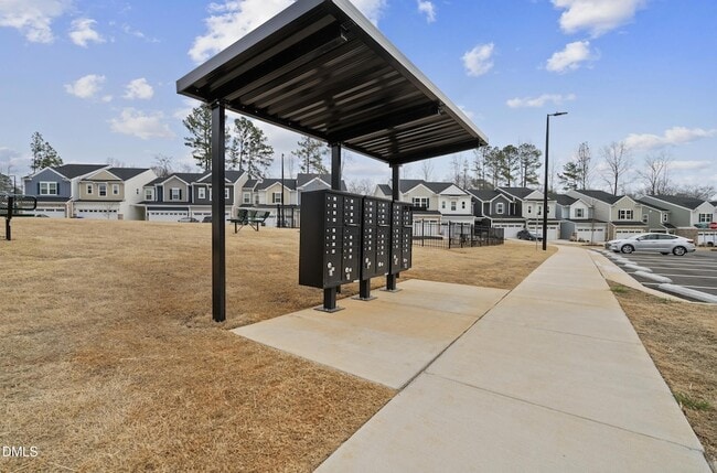 Building Photo - 161 Cabernet Dr