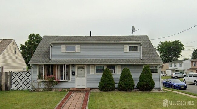 Primary Photo - 66 Hagaman St