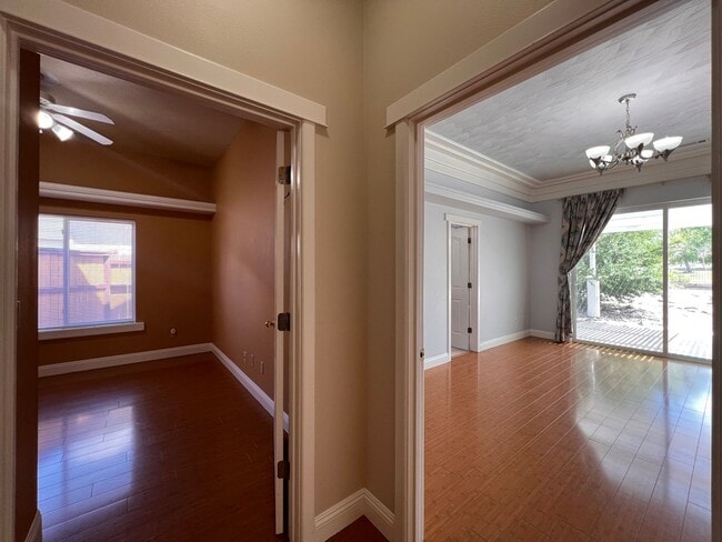 Building Photo - 3-bedroom home in Desert Lakes Golf Community
