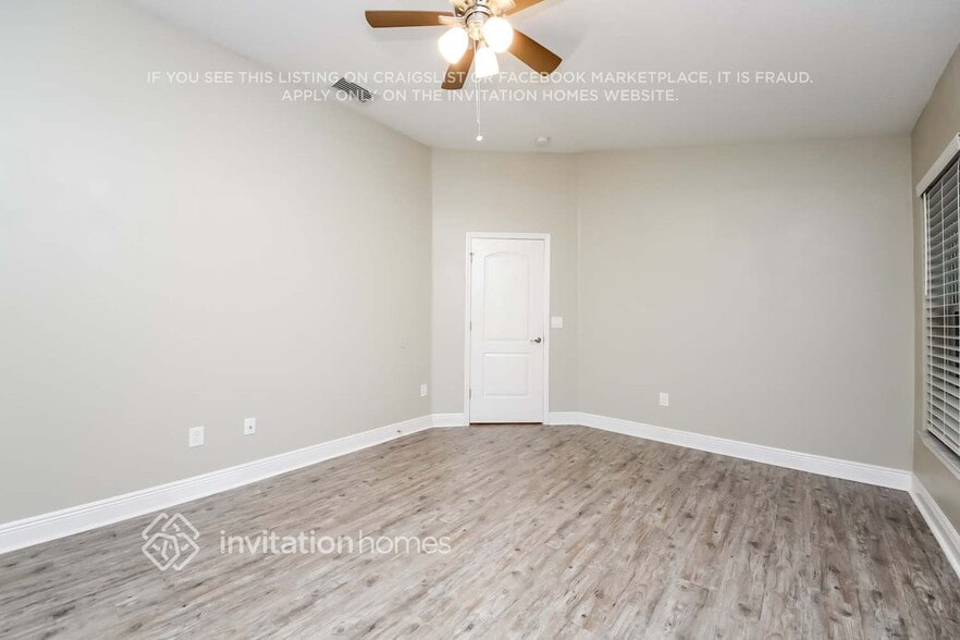 Building Photo - 1297 Alaqua Way