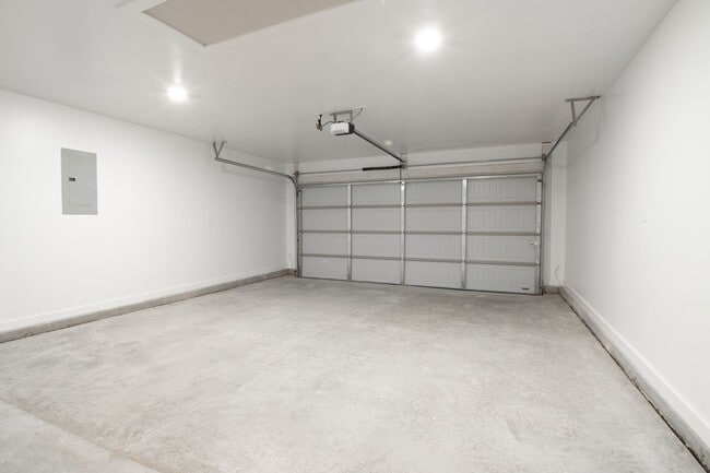 Building Photo - 2405 Copperhead