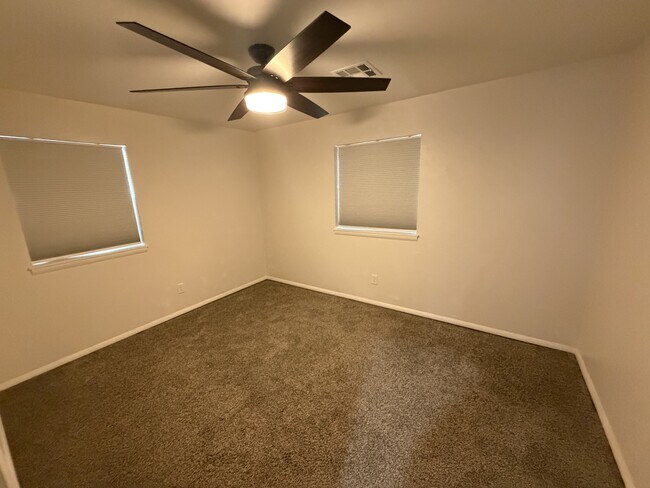 Building Photo - 4502 Jordan Ave