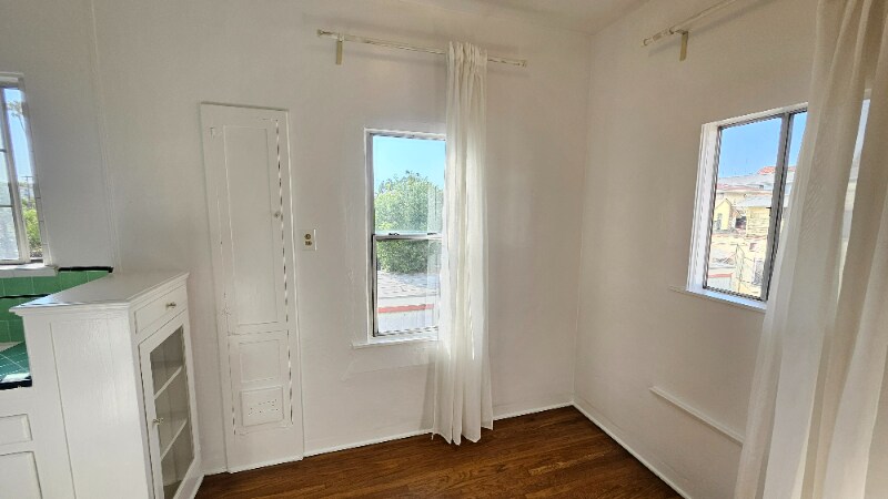 Building Photo - 1421 Echo Park Ave