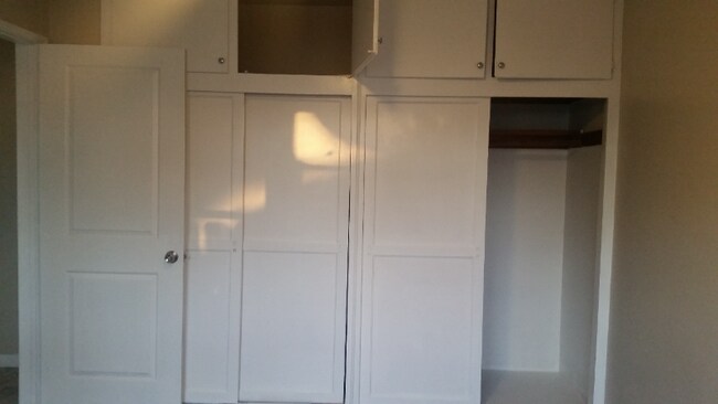 Building Photo - 128 E Caldwell St