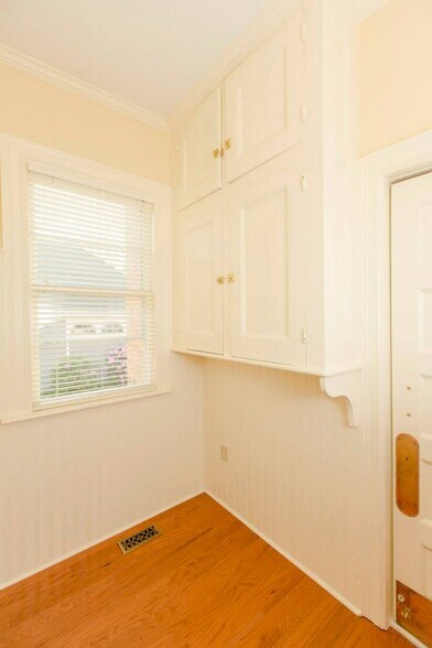 Passage - 378 W Church St