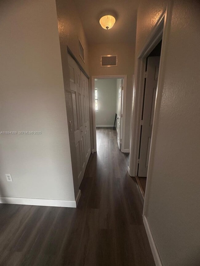 Building Photo - 15290 SW 118th Terrace