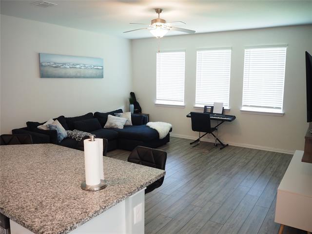 Building Photo - 1116 Mesquite Ln