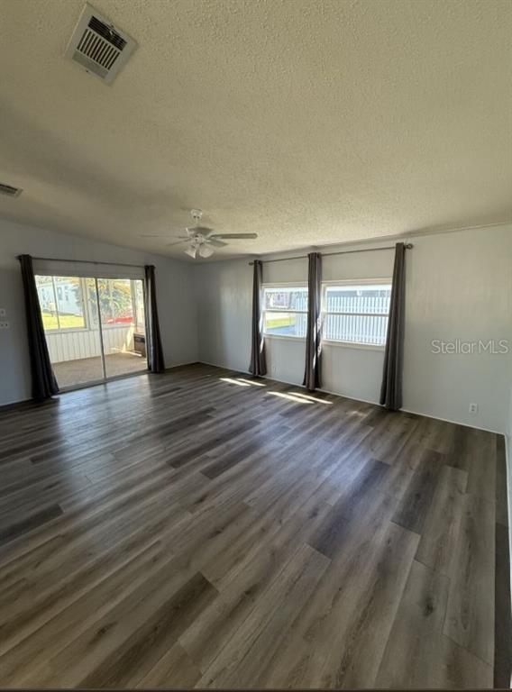 Building Photo - 1811 Sherwood Hill Dr