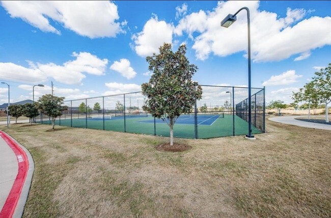 Building Photo - 17231 Walden Lk Ln