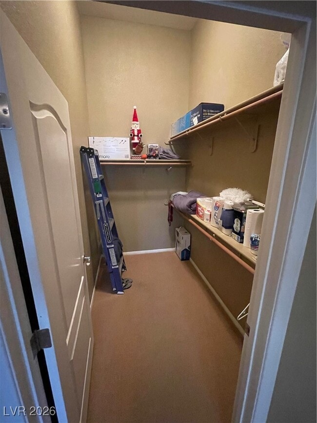 Building Photo - 10640 Calico Mountain Ave