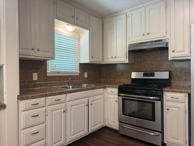 Building Photo - 10261 FM 724