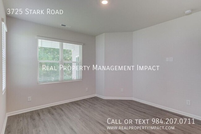 Building Photo - 3725 Stark rd