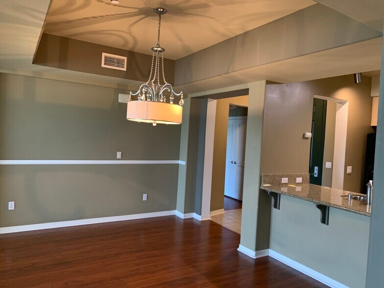 Building Photo - 8355 Station Village Ln