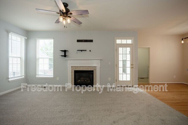 Building Photo - 6004 Abernethy Ln
